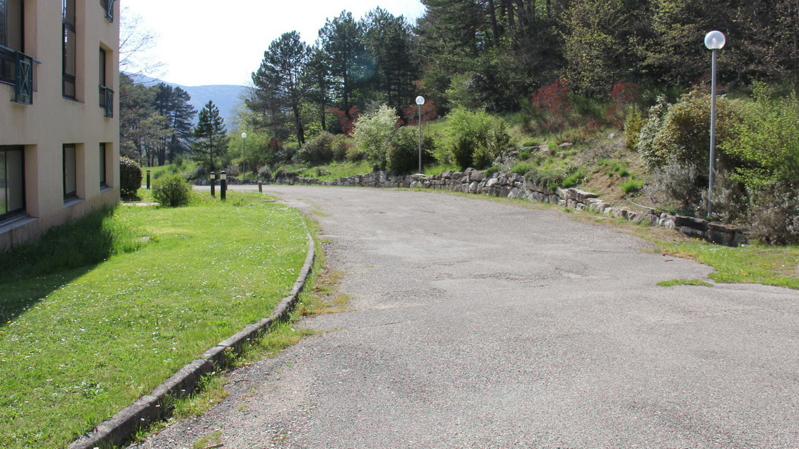 Cliquez sur la Photo pour quitter le Diaporama et Ouvrir la Photo correspondante...